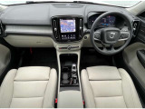 XC40 ウルトラ B4 AWD 4WD 