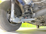 お車を安心してお乗りいただく為には、足回りの定期点検が欠かせません。サービスサポート(有償保証)では無料点検もご提供しており、安心のカーライフをお過ごしいただけるサポート体制が整っています。