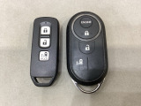 スマートキー付きですからドアロックの開閉およびエンジンスタートが楽々です。電動スライドドアの開け閉めもボタンで操作できます。加えて、純正リモコンエンジンスターター用の操作キーもついています。