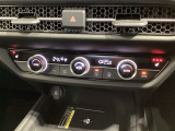フロント両席にはシートヒーターが付いています!寒い日に便利な装備ですね。