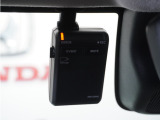 ◆ドライブレコーダー◆映像・音声などを記録する自動車用の装置です。 もしもの事故の際の記録はもちろん、旅行の際の思い出としてドライブの映像を楽しむことができます。