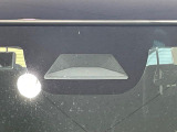 【ホンダセンシング】走行中に前方の車両等を認識し、衝突しそうな時は警報とブレーキで衝突回避と被害軽減をアシスト。より安全にドライブをお楽しみいただけます。