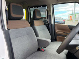 しっかりとした造りのシートで運転も快適に♪