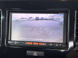 後方モニター表示でバック時の障害物もしっかり見えます!