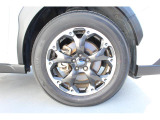 タイヤサイズは225/60R17 純正アルミホイール装着です!