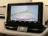 バックガイドモニターで、後方を確認しながら安心して駐車することができます。運転初心者も熟練者も必須の機能ですよ!