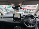 スポティーなデザインのインパネ周りです。全方位で視界が広く、見晴らしも良いので運転しやすいですよ(^_-)-☆