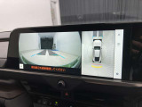 フロントカメラは運転席よりも前の視界を確保することで事前に危険を予知し、事故や衝突を防ぎます。