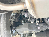 お車を安心してお乗りいただく為には、足回りの定期点検が欠かせません。サービスサポート(有償保証)では無料点検もご提供しており、安心のカーライフをお過ごしいただけるサポート体制が整っています。