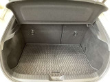 実用的な広さを備えたラゲッジルーム。ワンタッチで操作可能なので荷物をたくさん載せる際にはシートアレンジが可能です。