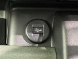 シガーソケット用の充電器が使用可能です!