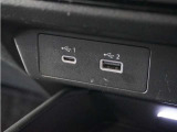 ◆USB接続端子◆使いやすい場所に装備されています♪