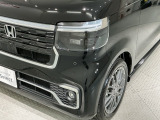 LEDヘッドライトは、点灯の瞬間から最大光量を発揮し、突然暗くなるトンネルなどでの安定感を高めます。