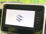 【メーカー7インチ純正ナビ】インテリアに溶け込むスタイリッシュな「専用設計」メーカーナビを装備♪視認性や操作性など基本性能にも優れ、より上質なカーライフをお楽しみいただけます。