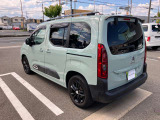 コーナーセンサー付きですので駐車も安心です。