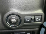 両側電動スライドドアで狭い所でも乗り降り楽々です!
