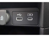 USBジャックも搭載。車内で音楽再生だけではなくスマートフォン等の機器へ充電可能です♪