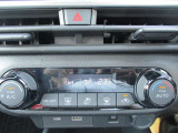 オートエアコンですので、車内を快適な空間に出来ます♪