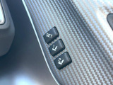 【メモリー機能付きパワーシート】ドライバーごとに設定したシート位置を記憶して、ボタン一つで切り替えできる便利な機能!運転する方が複数名いらっしゃるご家庭におすすめです♪