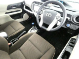 【運転席】運転席周りの画像です。プロの手で隅々までクリーニングしています。ご来店いただき実際に見てみてくださいね☆