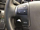 【ステアリングスイッチ】左です。ハンドルから手を離さず、運転に集中したまま手元でオーディオ操作等ができます。