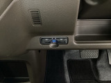 ビルトインタイプの【ETC】で見た目もスッキリ。高速道路の利用にとても便利です。