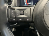 ステアリングスイッチ搭載!ハンドルひとつで手を離さなくても運転中視線をそらさなくても操作が出来て便利です♪