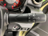 【オートライト】周りの明るさに応じて自動でヘッドライトの点灯・消灯ができる機能です!ライトの付け忘れ・消し忘れなどが無くなり、雨の日や夕方の走行も安心!トンネル通過時も便利ですね♪