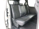 『2列目シート』にもスライド機能が付いているので、乗られている人数や載せるお荷物で調整が出来て便利ですね!