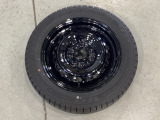 当社にてデモ走行時に装着していたワンシーズン使用の中古スタットレスタイヤ+ホイール4本セットを用意致しました。(2025年製、タイヤ+ホイールは現状渡し、保証対象外です)