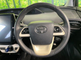【純正革巻きステアリング】上質な革を使用することで、手にしっかり馴染みとても運転しやすいハンドルです♪