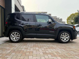 台形ホイールアーチもJeepの伝統の一つです。