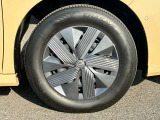 タイヤサイズは、205/65R16インチ