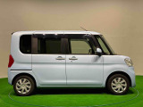 ドアは約90度に開くので荷物も積み込みやすく、乗り降りもしやすい♪ ロングドライブも快適に過ごせる工夫がいっぱいです♪♪