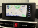 純正ナビを装備。タッチパネル式で使いやすく、お出かけもラクラクです。