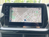 スマートフォン用アプリ[Apple CarPlay][Android Auto]対応の純正ナビ Discover Pro を装備、ラジオのほか、USB、Bluetoothハンズフリー通話にも対応。