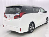デザインも上質で人気のお車です!