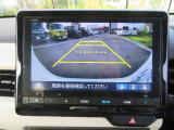 車庫入れ・駐車を安心サポート!バックカメラ装備です。