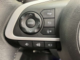 ナビゲーションに視線を移さず、ハンドルから手を離さず、運転に集中したまま手元でオーディオ操作できます♪