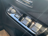運転席オートが付いたパワ-ウインドスイッチです。
