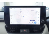 ディスプレイオーディオを装備。スマホとクルマをつなぐことで、これまでのナビに加えて、いろんなサービスが楽しめます。