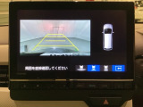 バックでの車庫入れも安心です! リアカメラが付いているバックモニター付のナビを装備しております。バンパーについているソナーや、操作線もついており距離感も画面から確認できます。