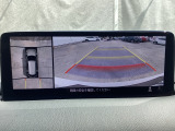 狭い場所での駐車やすれ違いなどでより的確な運転操作に役立つ360&deg;ビューモニターが装備されています。