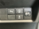 障害物センサー、横滑り防止装置、万が一の時にあると心強いホンダセンシング機能-路外逸脱抑制機能・歩行者事故低減ステアリング・BSI・踏み間違い衝突軽減システム・CMBS付きです!