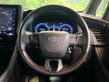 【純正革巻きステアリング】上質な革を使用することで、手にしっかり馴染みとても運転しやすいハンドルです♪