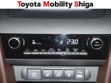 お好み温度に設定すると自動で調整してくれるオ-トエアコン装着車です。