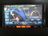 メモリーナビ装着車です☆お出かけの際に安心なカーナビ機能はもちろん、TV機能も付いています♪