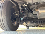 お車を安心してお乗りいただく為には、足回りの定期点検が欠かせません。サービスサポート(有償保証)では無料点検もご提供しており、安心のカーライフをお過ごしいただけるサポート体制が整っています。