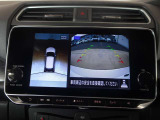 アラウンドビュー☆空から見下ろすような視点で、スムーズな駐車と安全確認をサポート!運転の心強い味方になってくれます♪