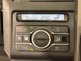 車内空調は&rdquo;AUTOエアコン&rdquo;にお任せ。運転に集中出来ますよ!